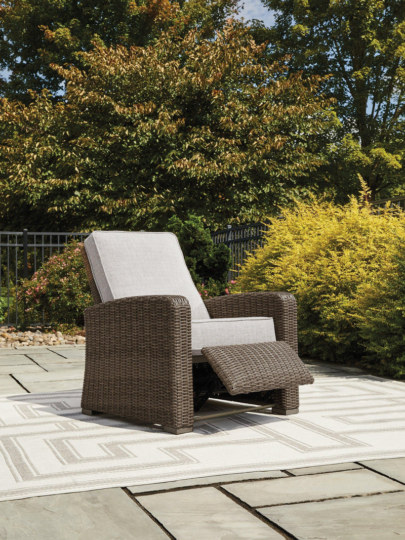 Beachcroft Outdoor Recliner